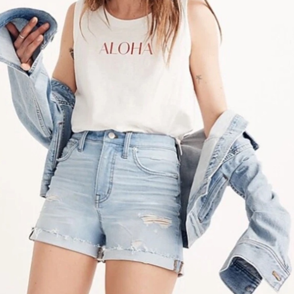 NWOT MADEWELL High-Rise‎ Denim Shorts in Posey Wash - Size 26